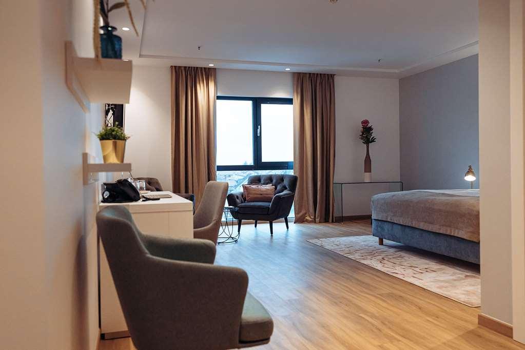 Antunovic Hotel East Sesvete Room photo